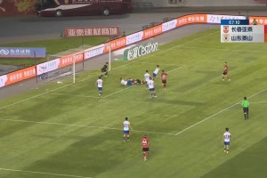 中超-两连平！泰山2-2亚泰跌至第5 塞尔吉尼奥双响卡扎彭欣力破门